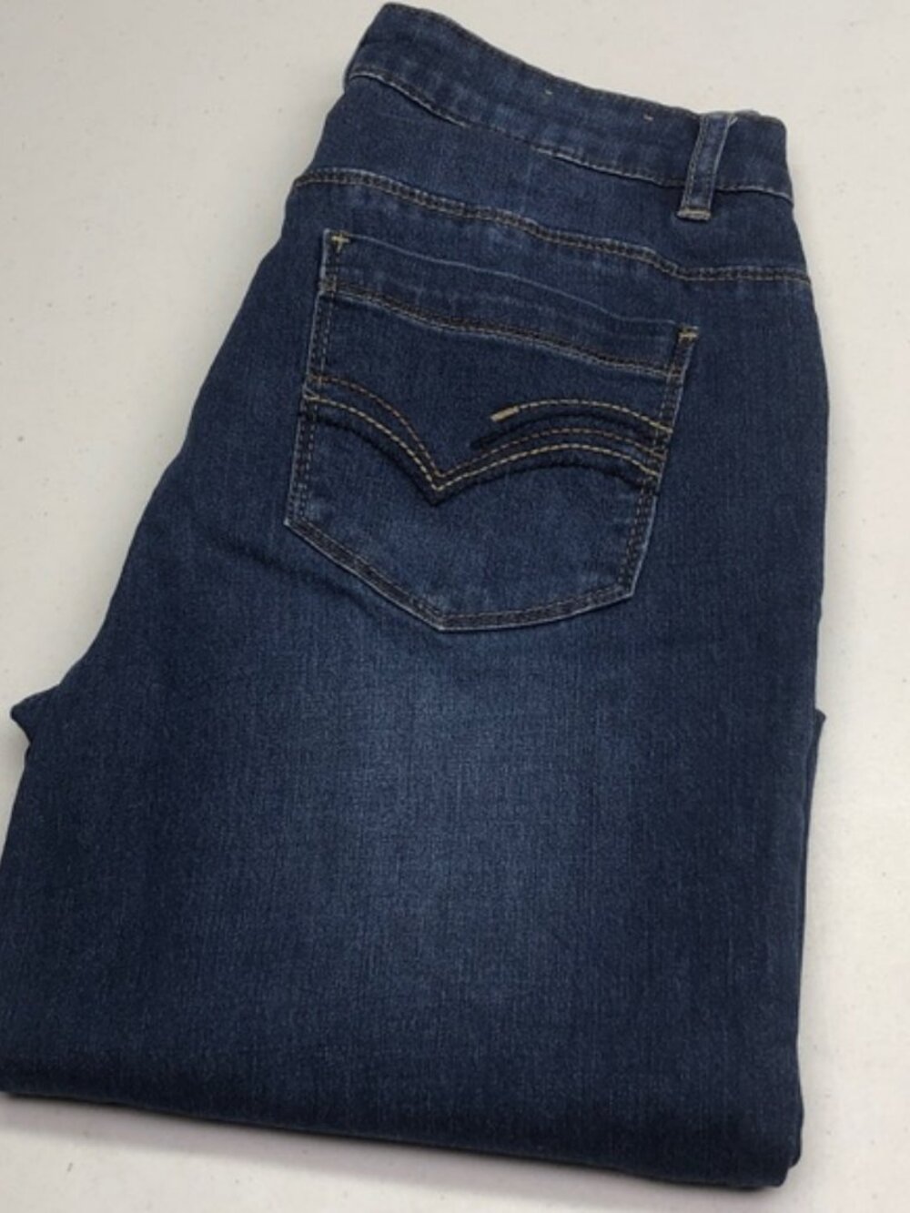 SANTANA HIGH-RISE CLASSIC STRAIGHT JEANS 6/28x30 ⭐️